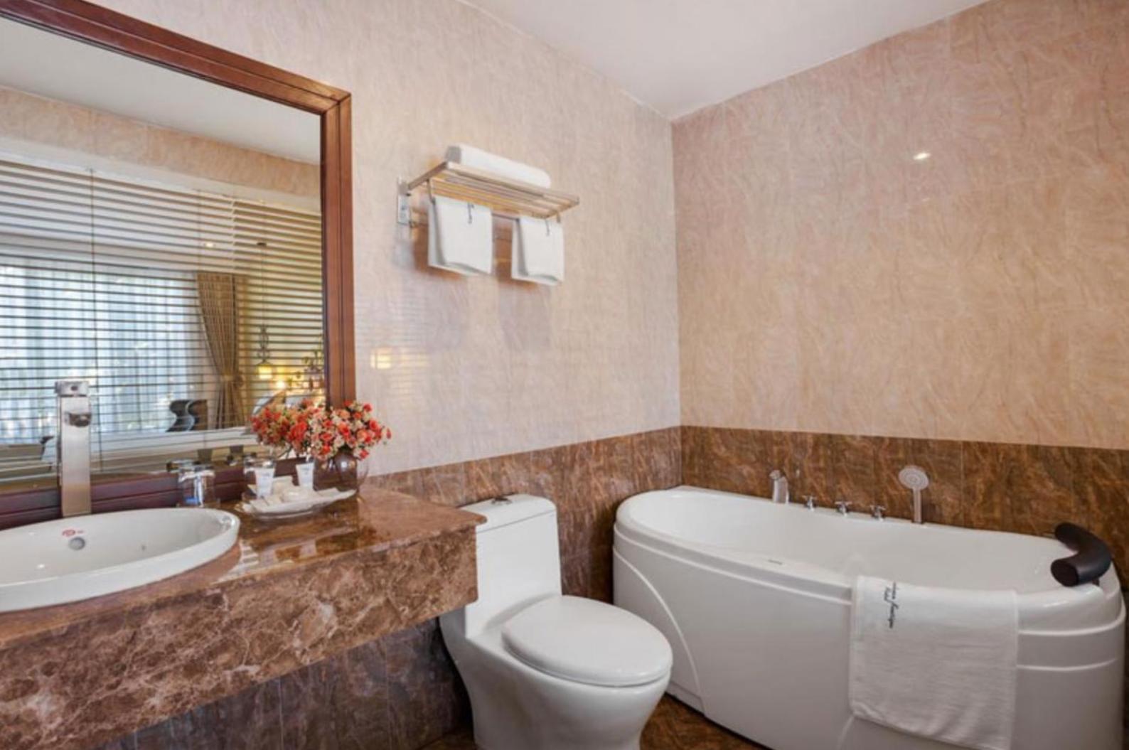 ויינטיאן Xaysomboun Hotel & Spa מראה חיצוני תמונה