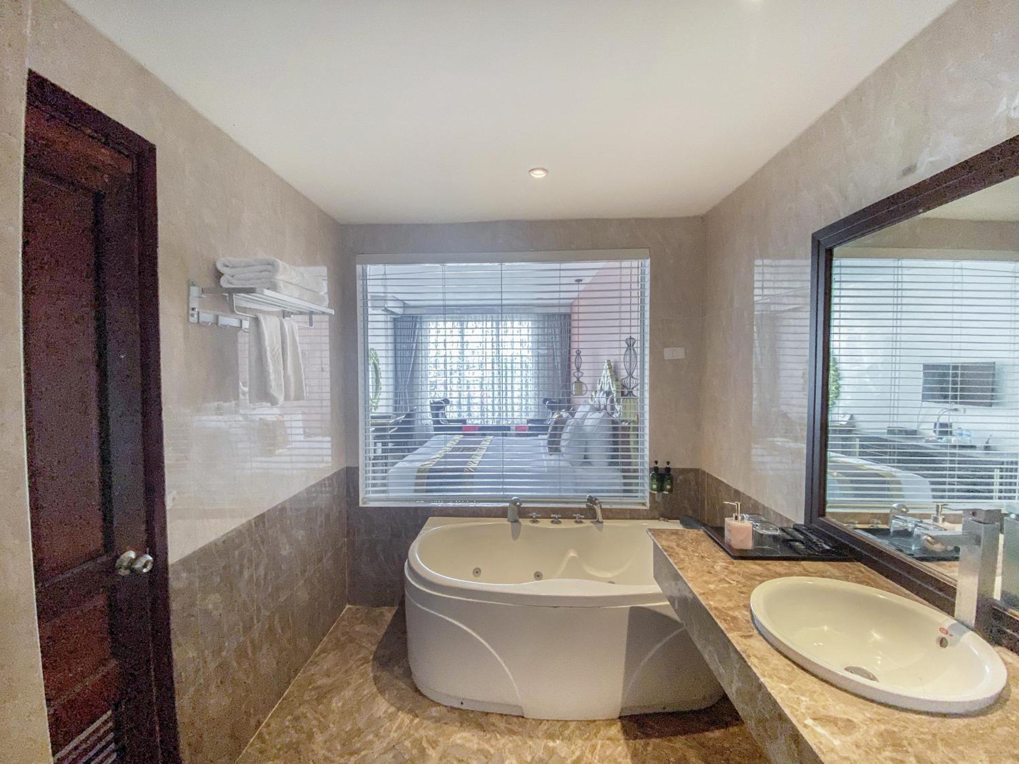 ויינטיאן Xaysomboun Hotel & Spa מראה חיצוני תמונה